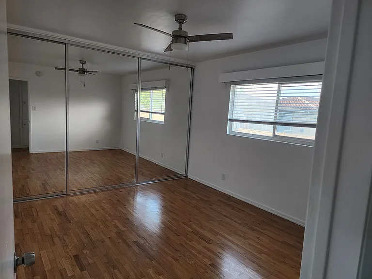 1025 Idaho Ave #9 — Photo 24