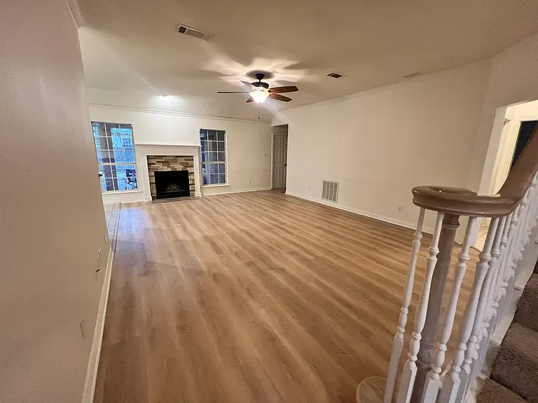 127 Mockingbird Ln — Photo 5