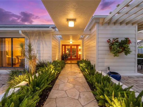 360 Edgemere WAY N #25, NAPLES, FL 34105
