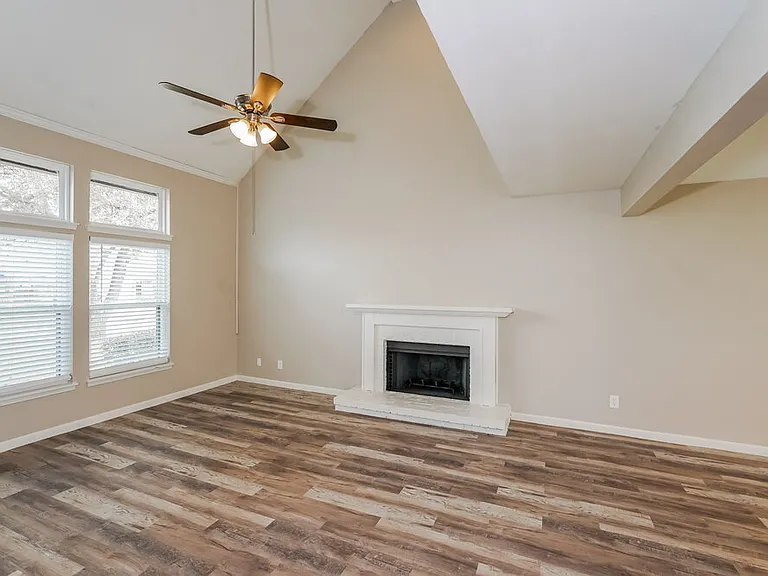 232 Sunset Dr — Photo 6