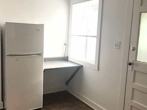 5th image of 227 N Cleveland Ave