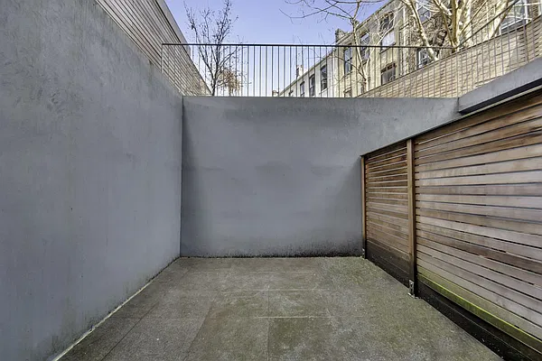 Rented by Compass | media 9