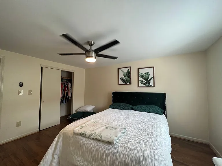 Lancer Court Apartments — Photo 8