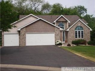 10963 Timberline Cir N, Champlin, MN 55316