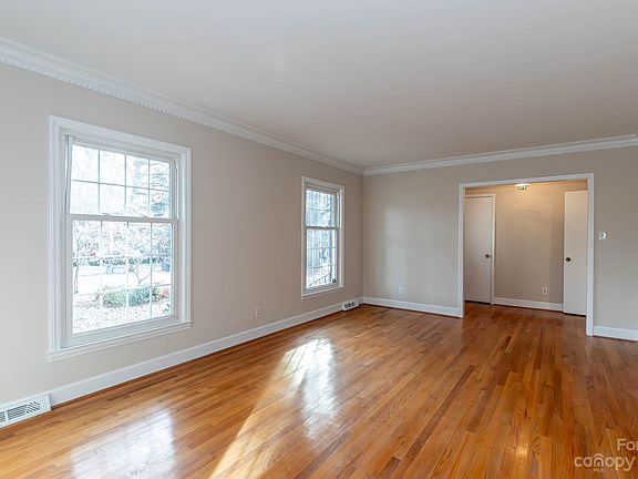 4th image of 6620 Knightswood Dr