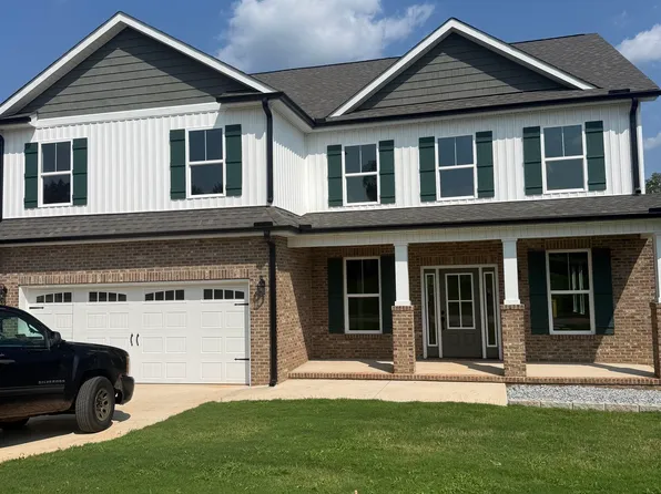 749 Ruby Golightly Dr, Inman, SC 29349
