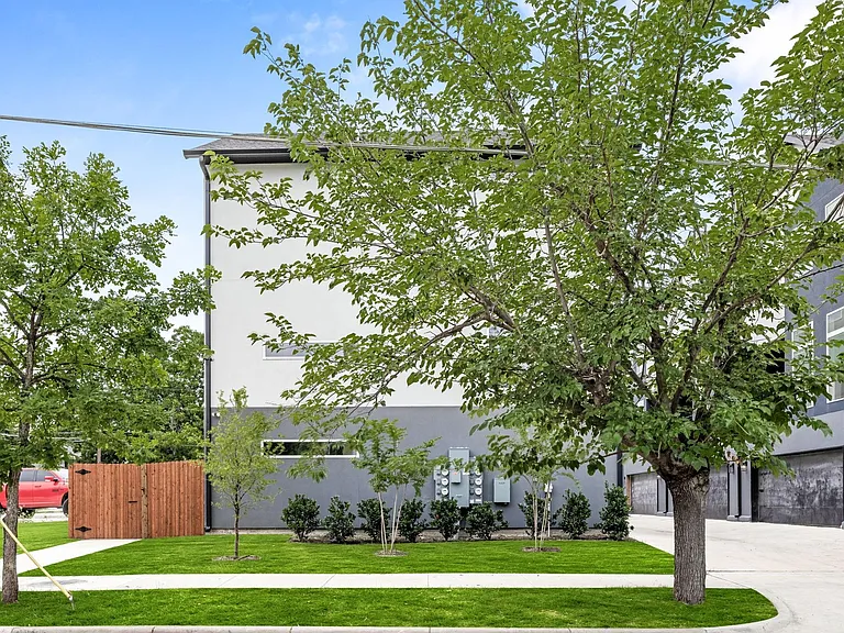 4709 Virginia Ave #4 — Photo 33
