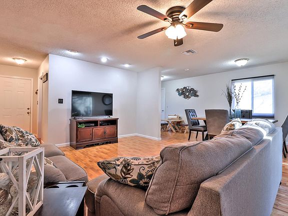 4th image of 17902 Nearbrook St