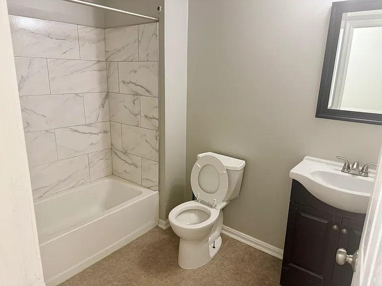 925 Bennett Pl #2B — Photo 13