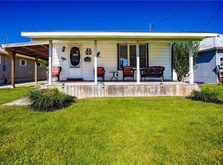 22 Bass Ln, Norfolk County, ON N0E 1M0