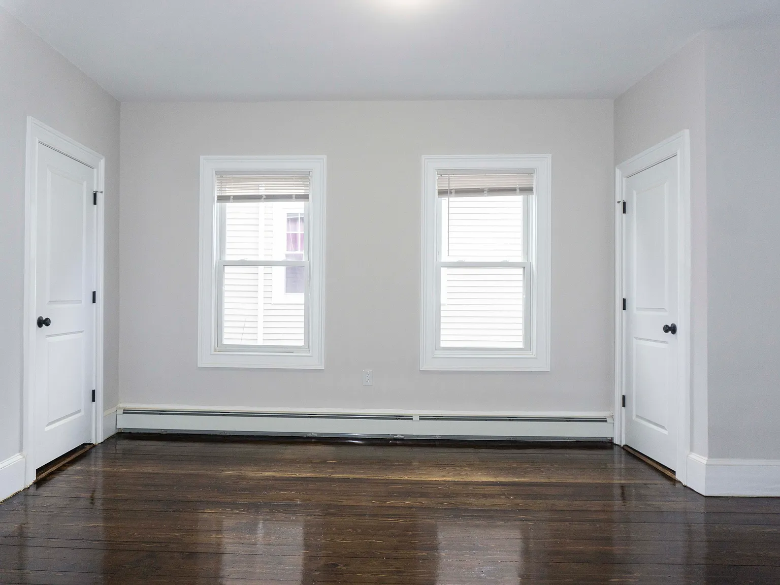 3 bed, 1100 sqft, $3,495 — Photo 4