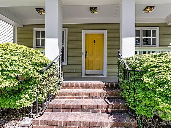 4th image of 6747 Douglas Park Dr
