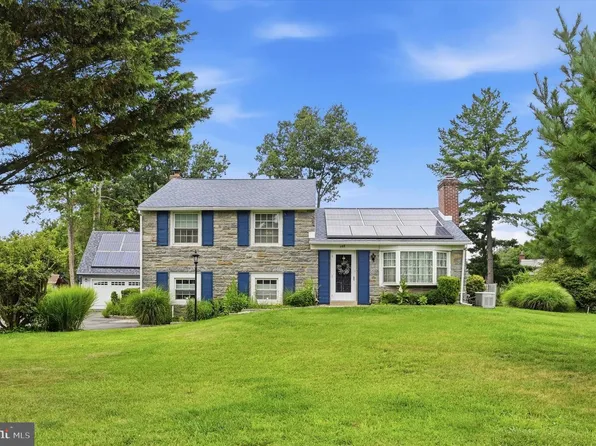 103 Lombardy Dr, Wallingford, PA 19086