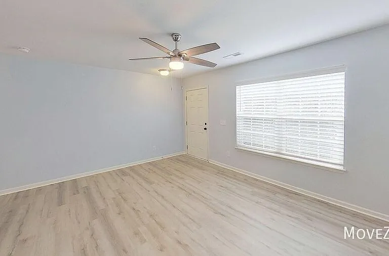 1637 Brownairs Ln — Photo 36
