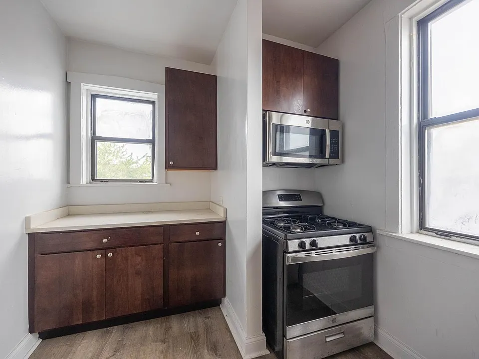 1536 N Kedzie Ave #3J