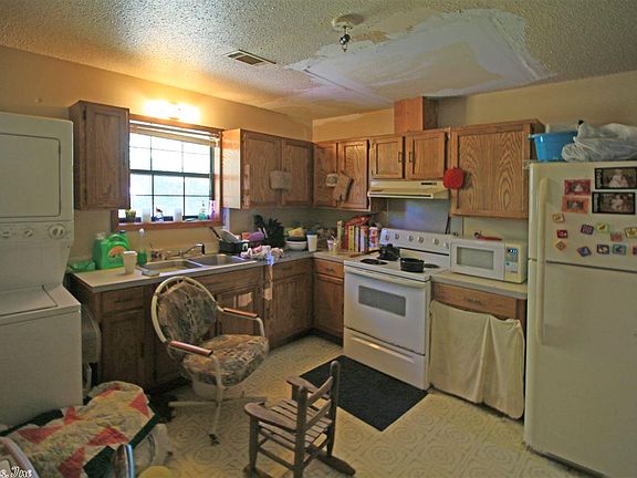 5th image of 49 Green Ln