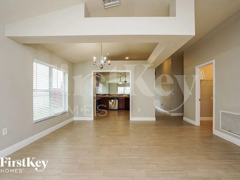 14435 Barley Field Dr — Photo 5
