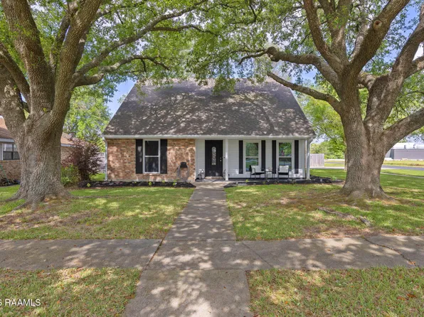 100 Presbytere Pkwy, Lafayette, LA 70503
