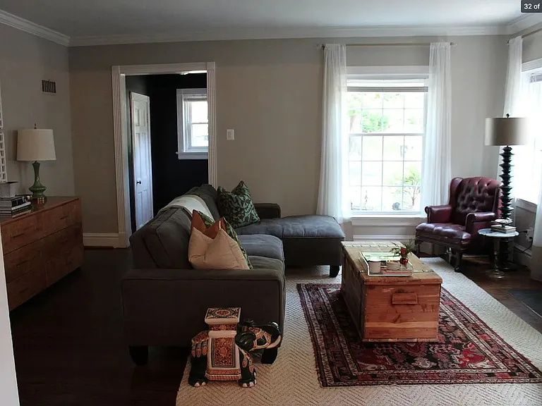 7924 Delmar Blvd — Photo 3