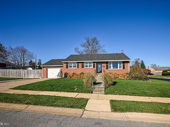 2nd image of 2501 Tigani Dr