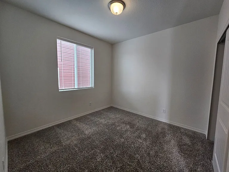 10450 Summer Ridge Dr — Photo 7