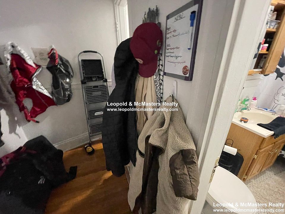 2nd image of 1576 Commonwealth Ave