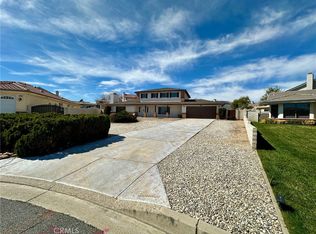 12780 Amberwood Ln, Victorville, CA 92395