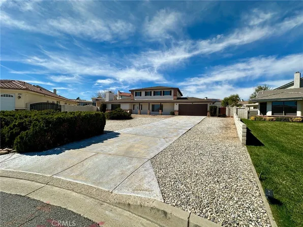 12780 Amberwood Ln, Victorville, CA 92395