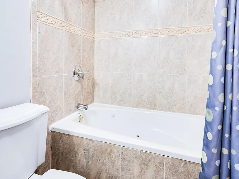 327 Royal Village Dr — Photo 47