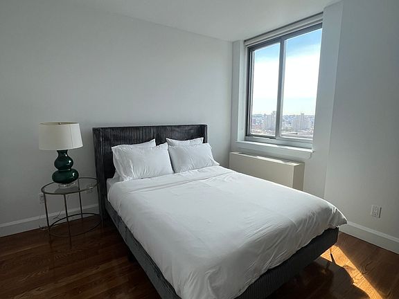 4th image of 225 Schermerhorn St APT 16D