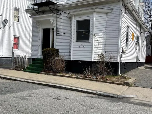 165 Lowell Ave, Providence, RI 02909