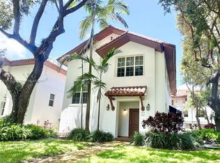 483 Menendez Ave #10, Coral Gables, FL 33146
