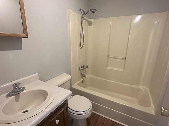 3rd image of 1021 W Hancock St #B