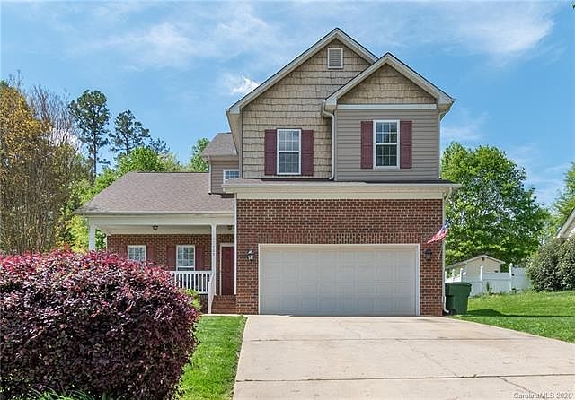 1st image of 209 Silver Birch Ln