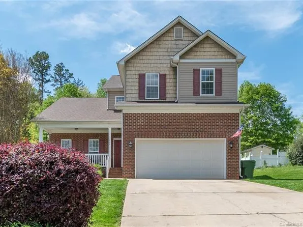 209 Silver Birch Ln, Mount Holly, NC 28120