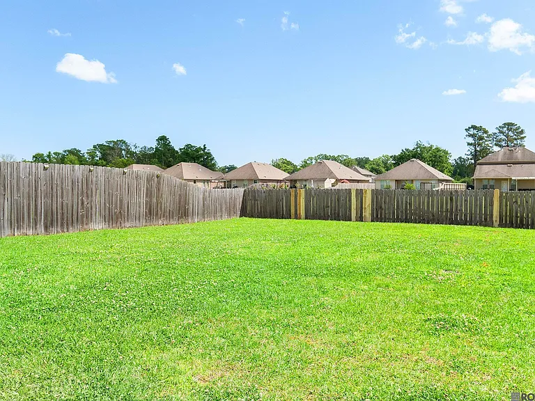 39363 Legacy Lake Dr — Photo 24