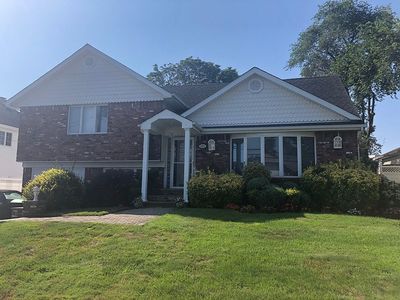 231 Thompson Ave, Oceanside, NY, 11572