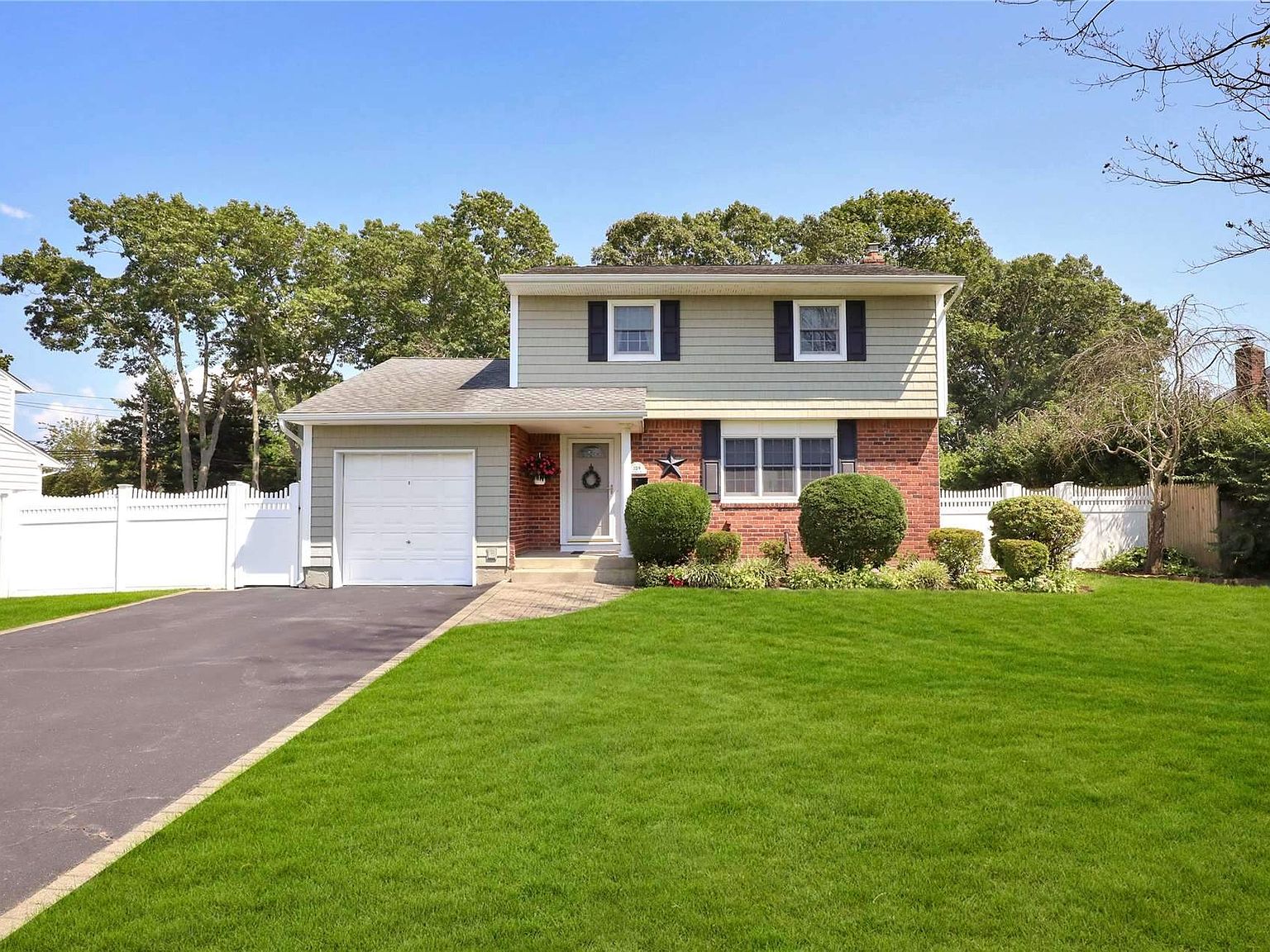 109 Keswick Drive, East Islip, NY 11730 Zillow