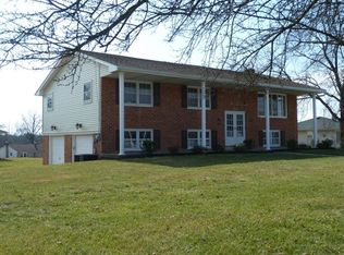 2500 Sunset Ln, York, PA 17408