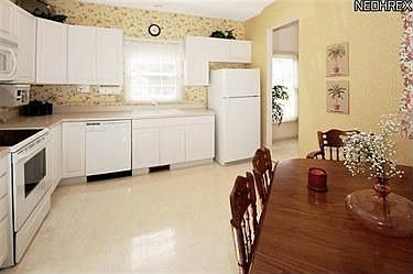 2nd image of 4282 Fall Lake Dr