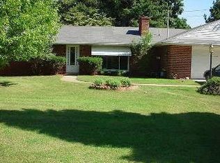 9166 S Pheasant Dr, Temperance, MI 48182