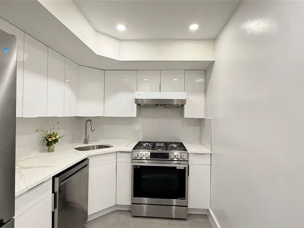 140-44 34 Avenue #3D, Flushing, NY 11354
