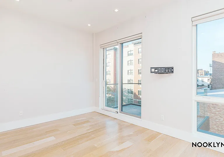 164 S 3rd St #4C — Photo 7