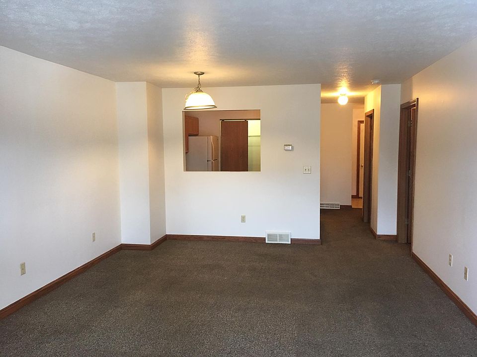 1st image of 1440 Bear Creek Ln