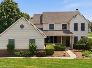 1480 Peppergrove Dr, Brighton, MI 48116