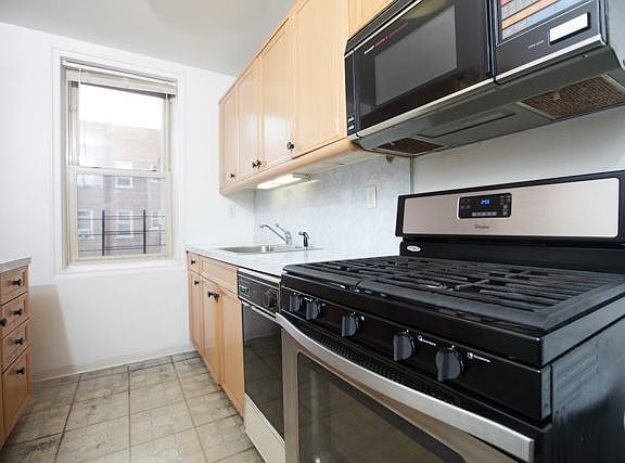 2nd image of 84-49 168th St #5V