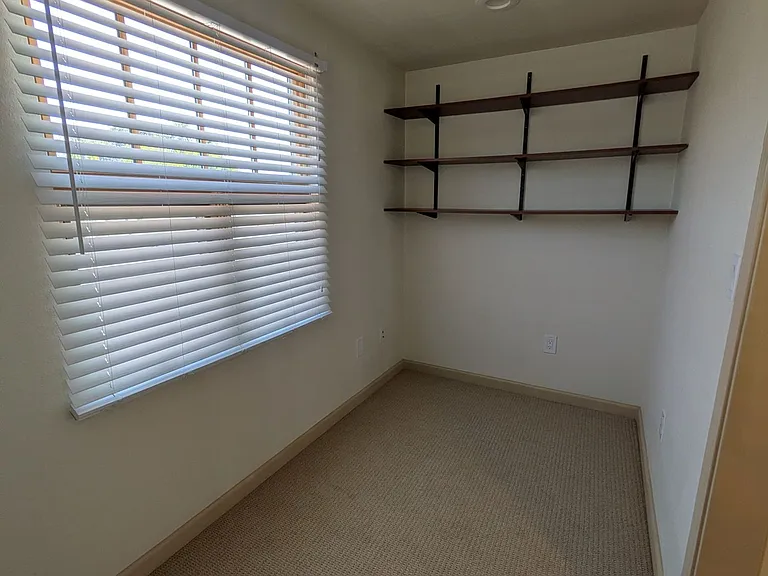 316 S Halcyon Rd — Photo 16