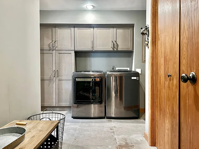 6245 Summit Ct — Photo 25