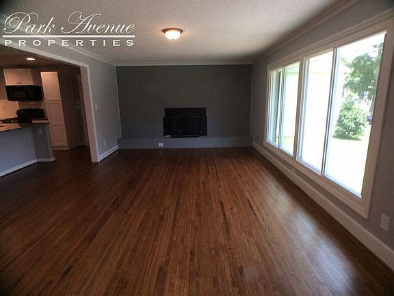 3rd image of 1045 Dale Ave