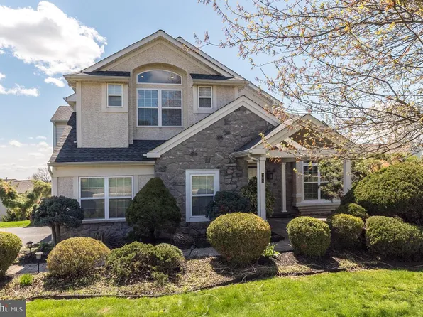 201 Summer Ridge Cir, Chalfont, PA 18914